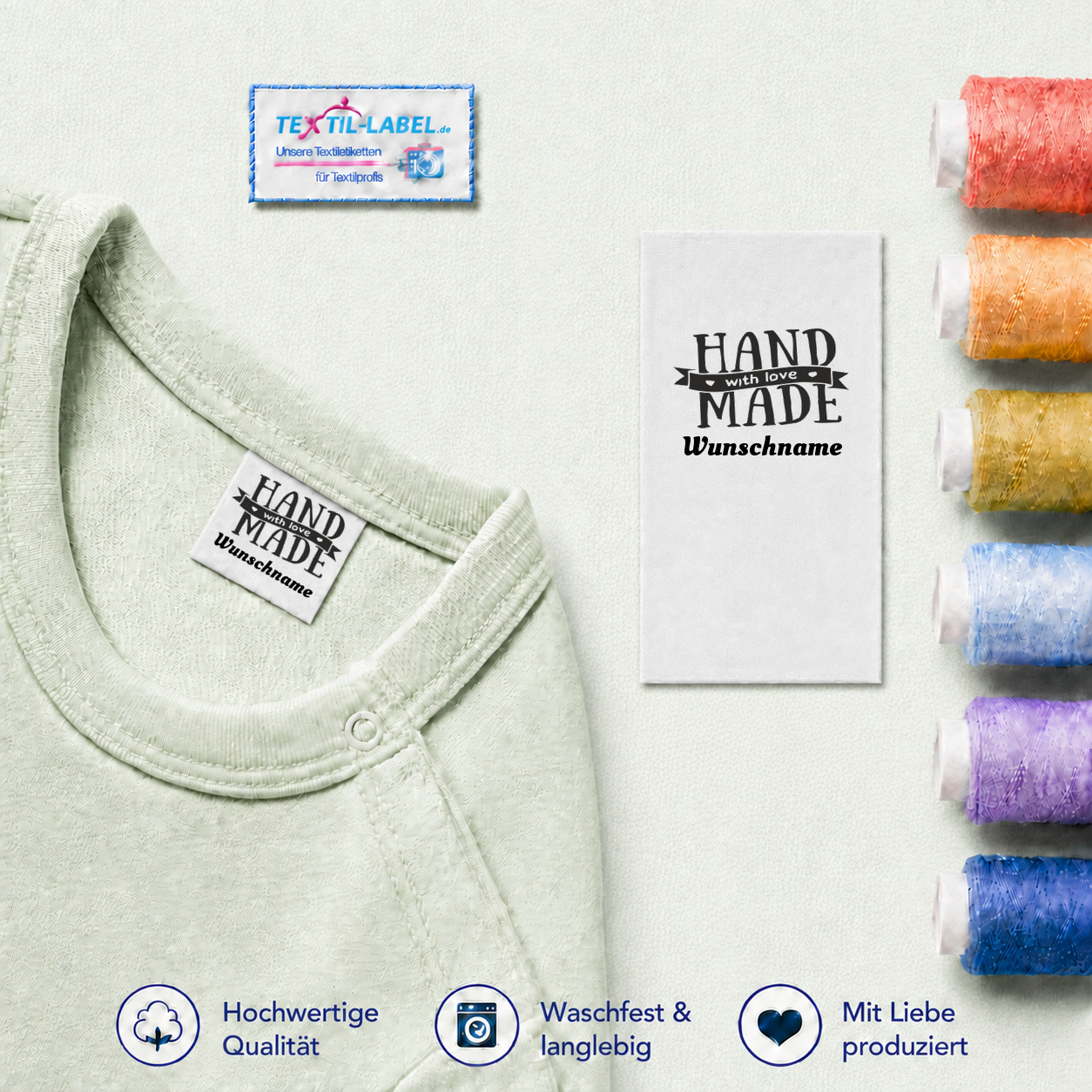 Individuelle Textiletiketten mit Handmade with Love Fahne Motiv und Wunschnamen Namensetiketten 1 Individuelle Textiletiketten mit Handmade with Love Fahne Motiv und Wunschnamen Namensetiketten – Beispielname Wunschname